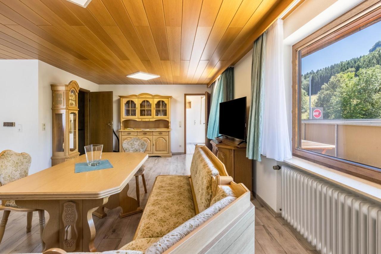 B463 Penthouse Apartamento Albstadt Exterior foto